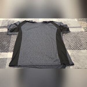 RealEssentials Two-Tone Gray and Black Tee